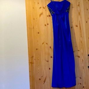 BCBG MAX AZRIA long evening gown brand new with tags never used